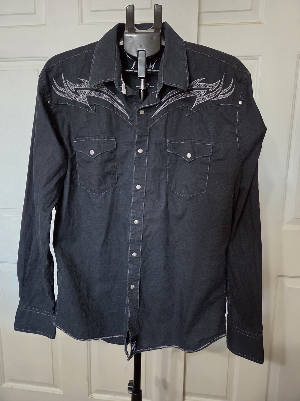 Wrangler Rock 47 Black Western Cowboy Shirt Mens XL Snap Button Embroidered